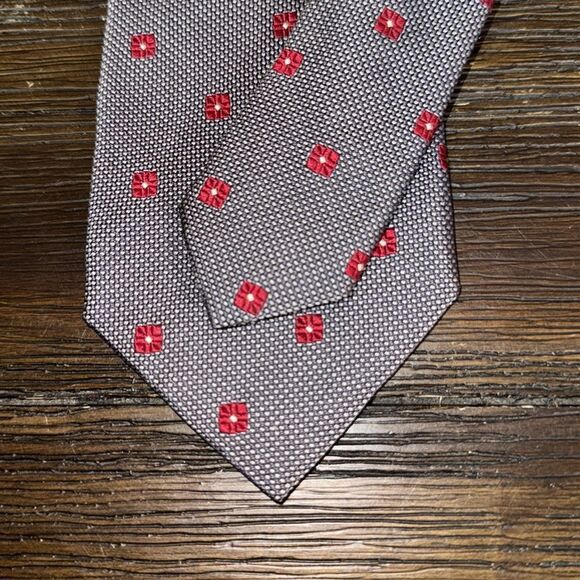 Ike Behar Grey with Red Silk Tie - Picture 5 of 7